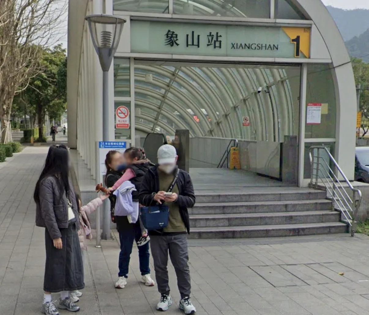 智慧手錶疑成偷拍工具！女子象山站驚見裙底畫面　帽子男遭質問翻閘門狂逃