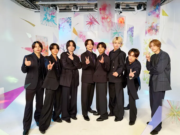 猪俣周杜（左）被星達拓下達停工令，timelesz目前以7人團活動。翻攝timelesz X