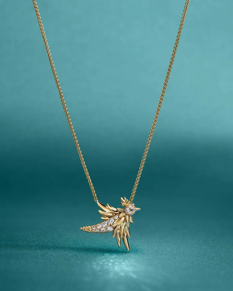 Tiffany石上鳥珠寶系列鏈墜，38萬2000元。品牌提供