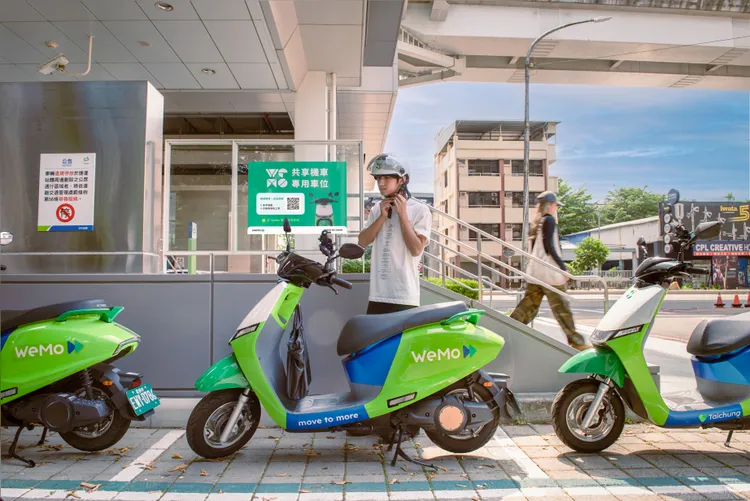 北屯總站出口即設有WeMo專屬租還站，讓乘客出站步行1分鐘內即可銜接共享機車，展開後續行程。業者提供