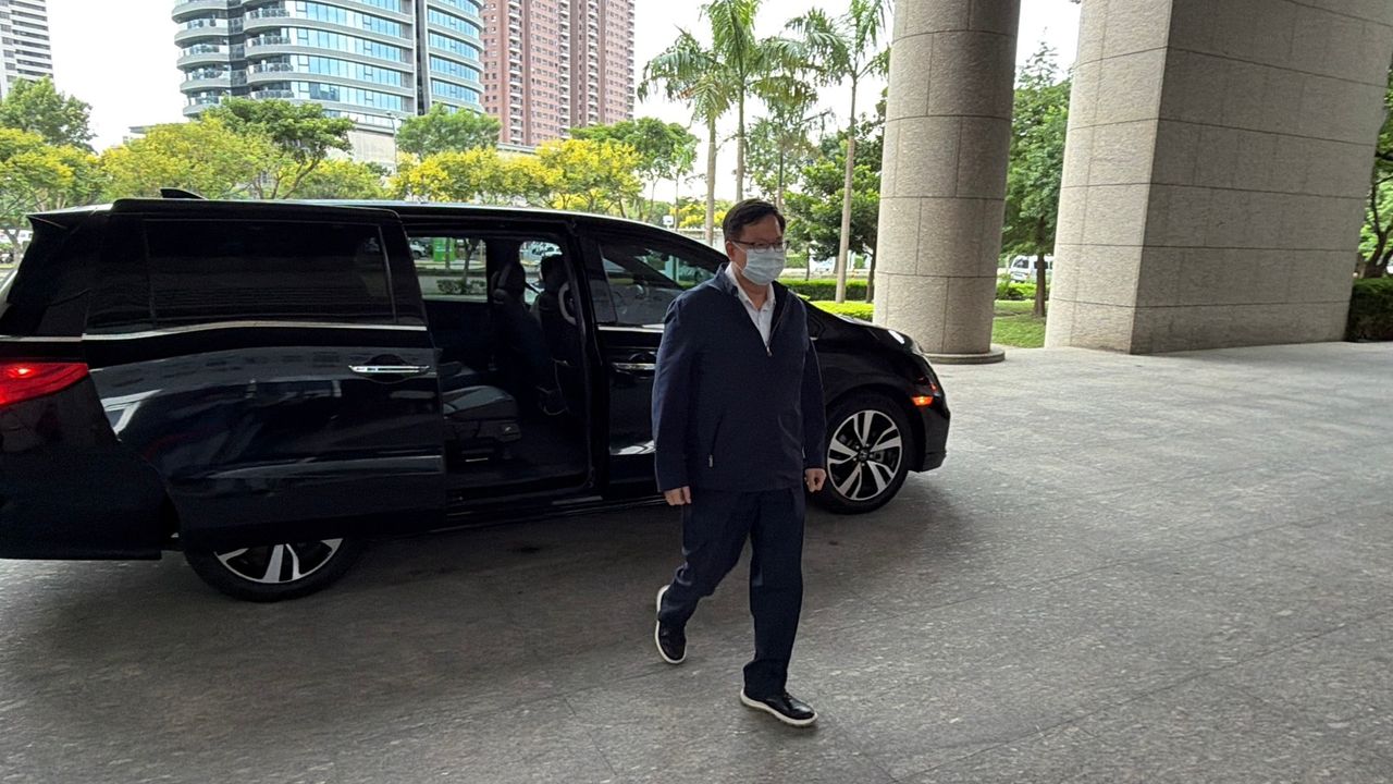 鄭文燦涉貪案開庭! 合議庭傳喚前桃園市府都發局長盧維屏出庭作證
