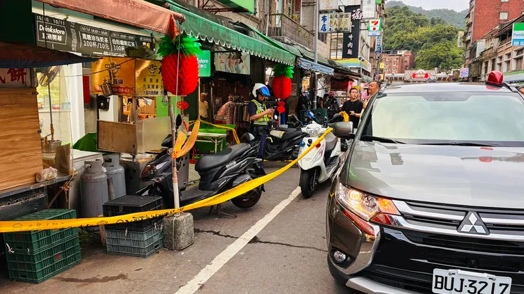新北市瑞芳區一間飲料店前，今天下午傳出一起流血事件。翻攝照片