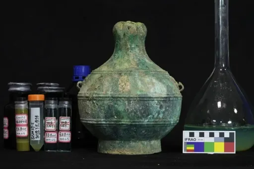 這酒有夠陳！2300年戰國酒出土　一次開出5瓶