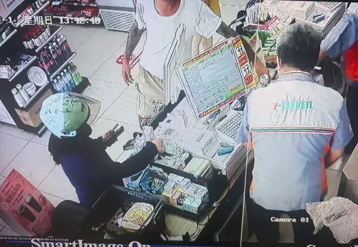 酒駕肇事竟衝超商「補喝」兩瓶啤酒試圖避罰！　警方依法逮捕送辦