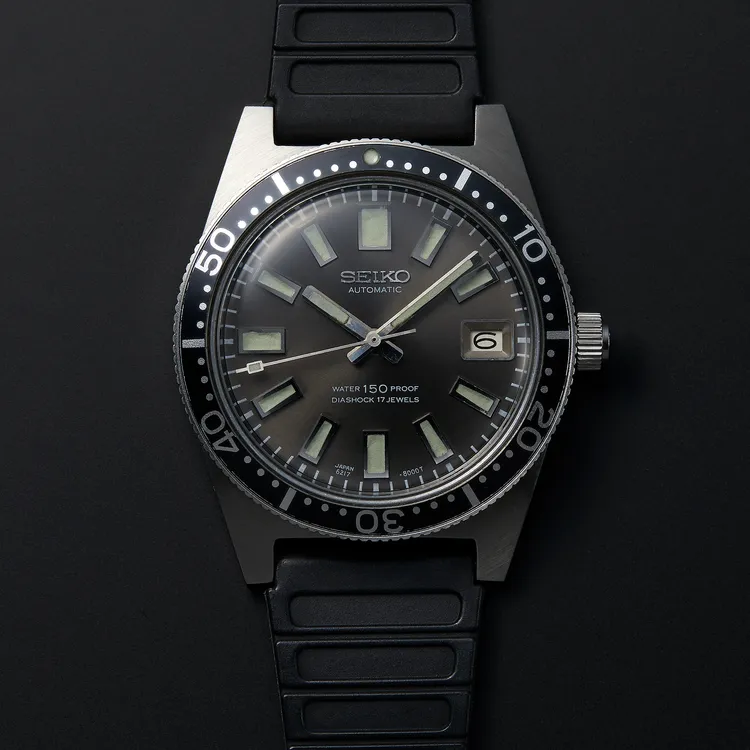 1965年問世的品牌首款潛水錶62MAS，成為新作外型靈感。品牌提供