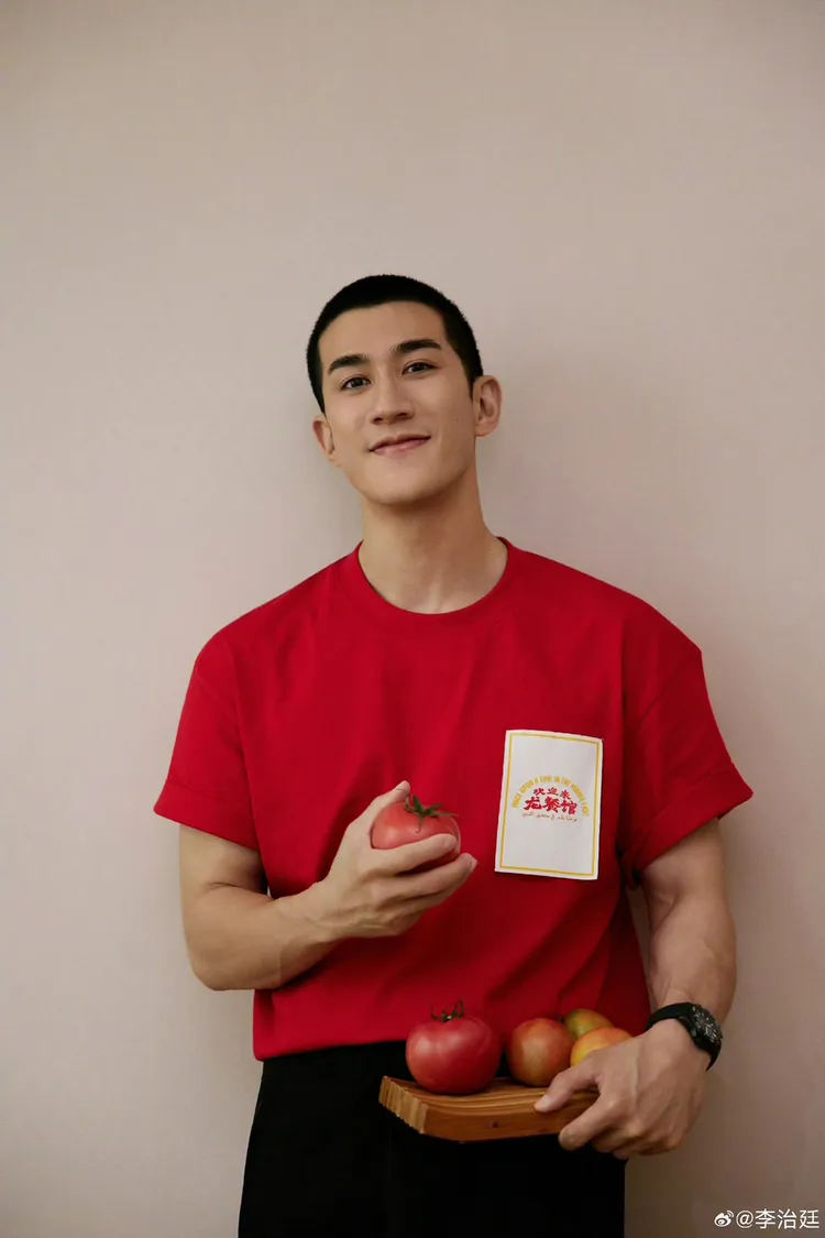 李治廷當爸了。翻攝自微博