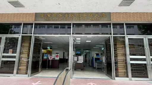 精舍女信徒死亡案二審開庭　女護法喊「可能中暑脫水」：聲請重新法醫鑑定