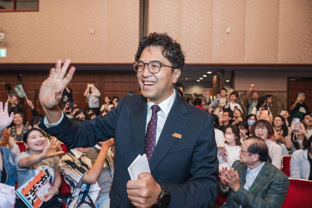 正式成立日本後援會 沈伯洋:讓鄉親回台北時感受更好