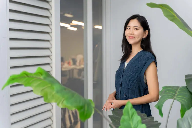 張家慧飾演陳卿子，讓原本冰冷的醫院轉化為充滿愛與關懷的人間道場。大愛提供 