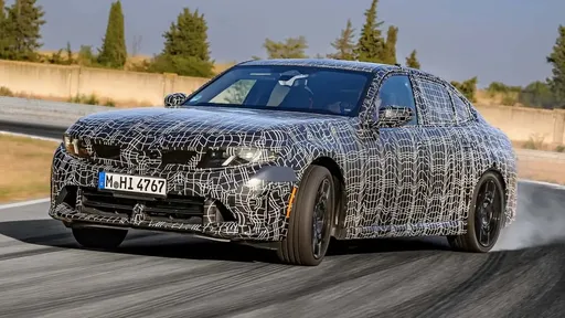 BMW新世代3系列M350曝光　437匹直六上身、性能直逼M3