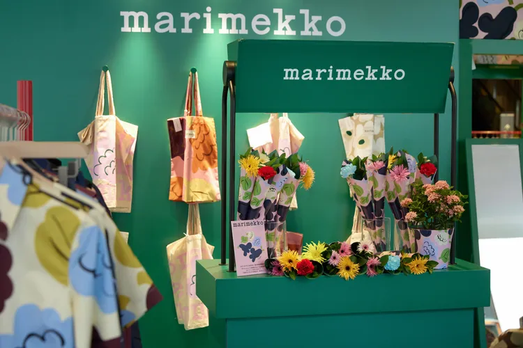 Flower Market還能獲得限定包裝的花束。品牌提供
