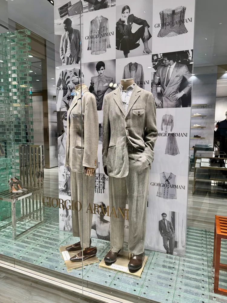 Armani/Archivio典藏展覽帶來18件精彩作品。張家玲攝