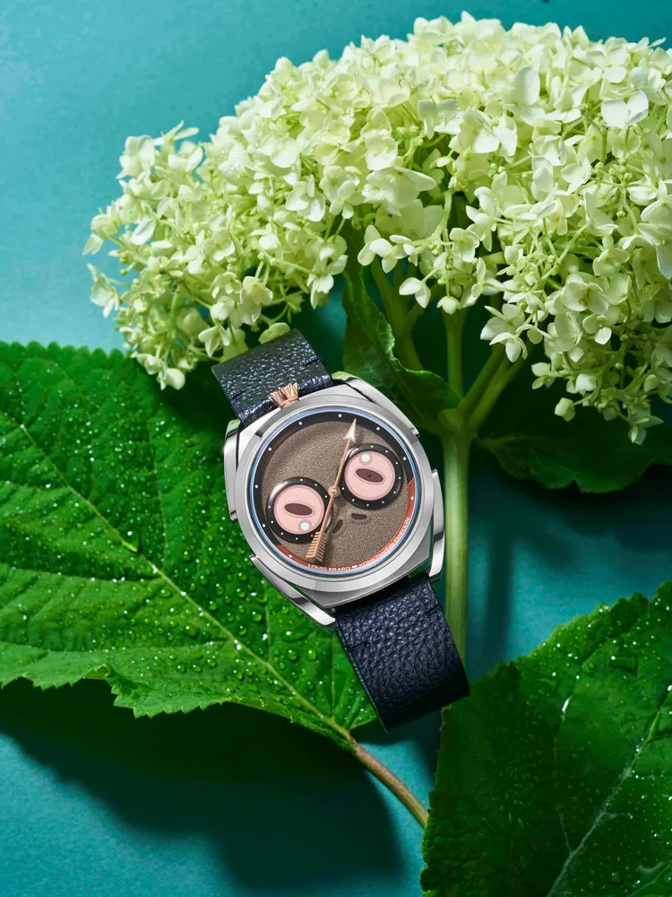 Louis Erard × Konstantin Chaykin Unfrogettable Turquoise暖棕色款，20萬6800元。品牌提供