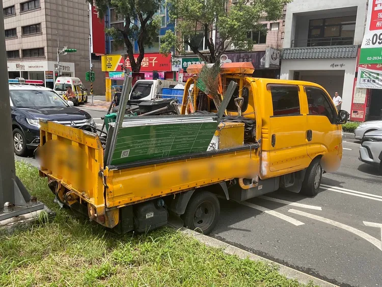 肇事工程車。翻攝畫面