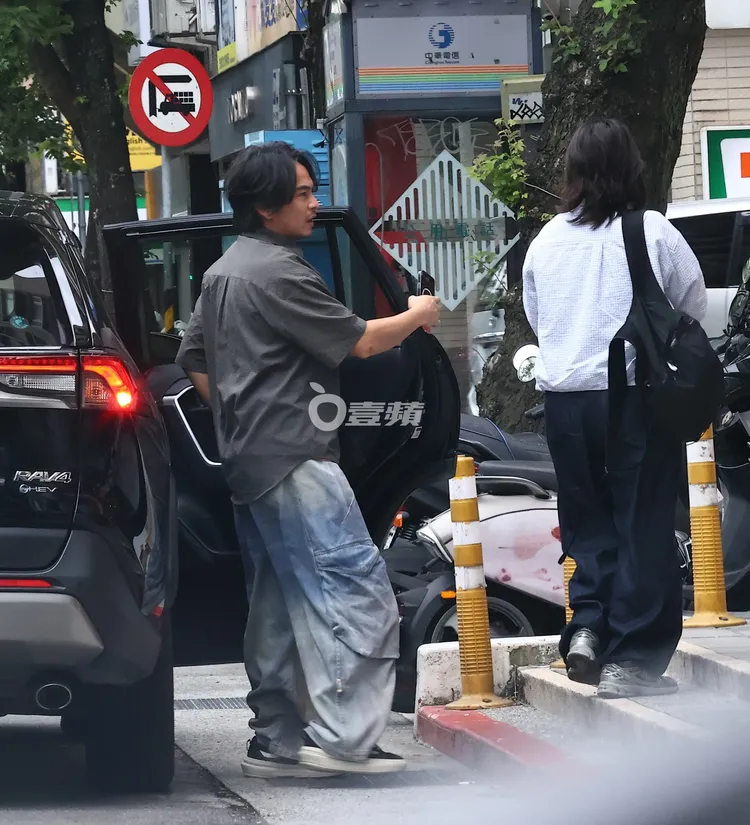 8月28日活動結束後，楊銘威和助理再次來到「合府」餐廳。特勤中心攝