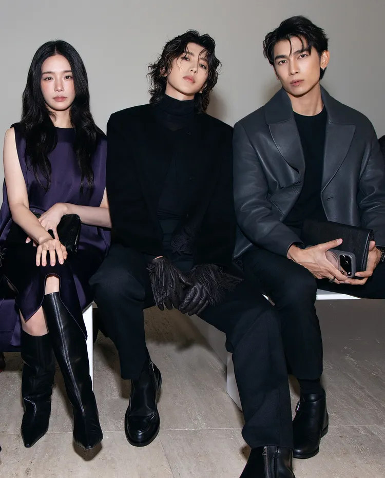 朴圭瑛（左起）、蔡徐坤、泰國演員Mew Suppasit現身COS秀場。品牌提供