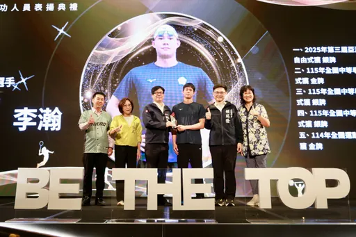 陳其邁表揚體育有功人員！終身成就獎健身工廠陳尚文  最佳男女選手李瀚、邱品蒨