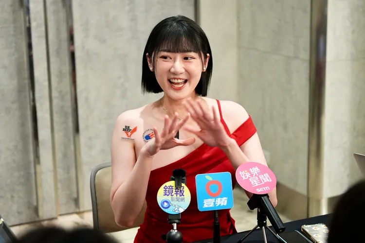 林茉晶抗癌後復工，表示頭髮全長回來，「跟過去一模一樣」。彭欣偉攝