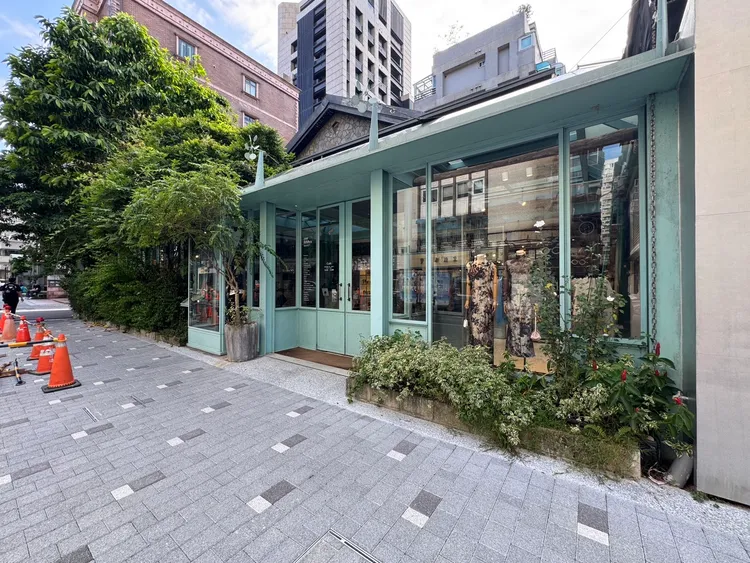 韓國大勢男神邊佑錫微服出巡首站，造訪「初衣食午」大安旗艦店。特勤中心攝