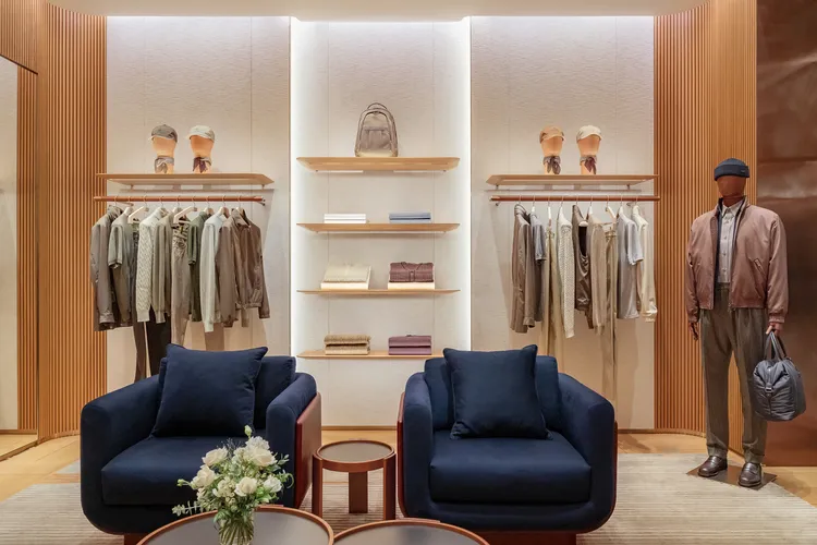 Loro Piana SOGO台北復興館精品店男裝區。品牌提供