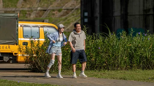 帶傷上陣！楊千霈裹傷下水池清淤　姚元浩傻眼問：幹嘛硬要來 