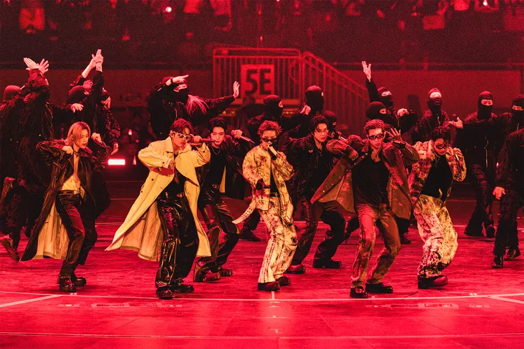 DIESEL創意總監Glenn Martens替BTS量身打造訂製戰袍。BIGHIT MUSIC提供