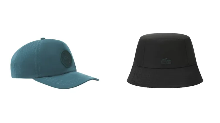 LACOSTE「JOURNEY WITH YIBO」聯名系列平簷帽（左）2480元、漁夫帽（右）2280元。品牌提供