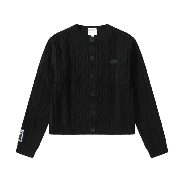LACOSTE「JOURNEY WITH YIBO」聯名系列麻花針織衫，9480元。品牌提供