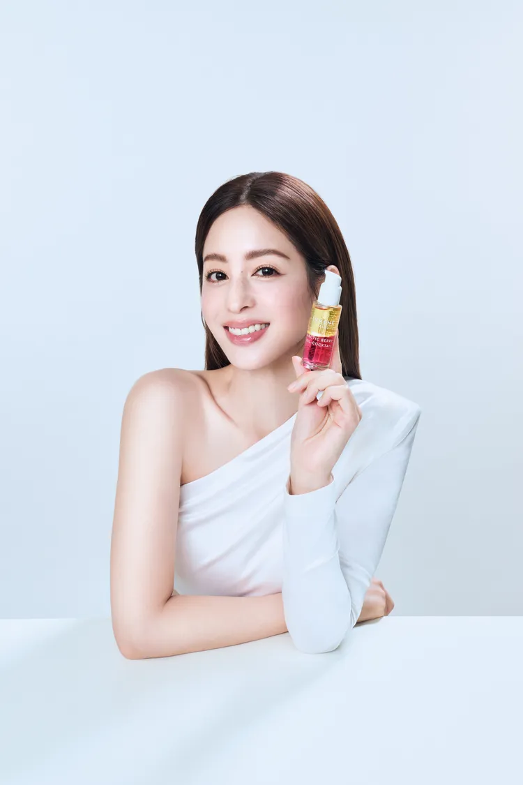 莫允雯是Lumene露明研的品牌代言人。品牌提供