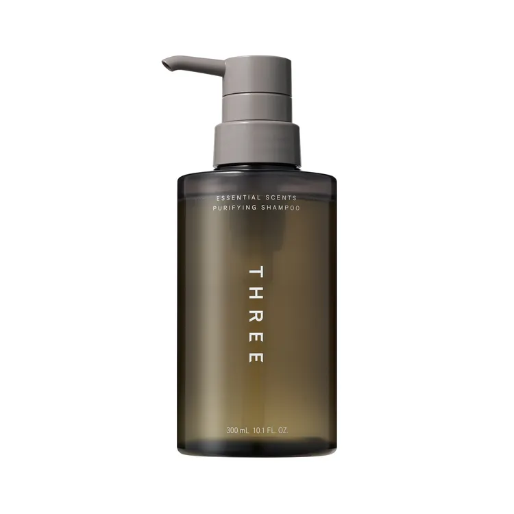 THREE香氛甦活洗髮精，300ml／1100元。品牌提供