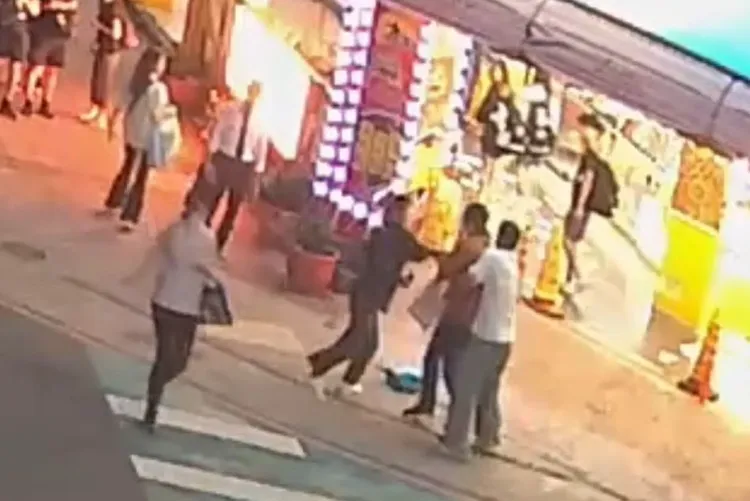 現場衝突，翻攝畫面