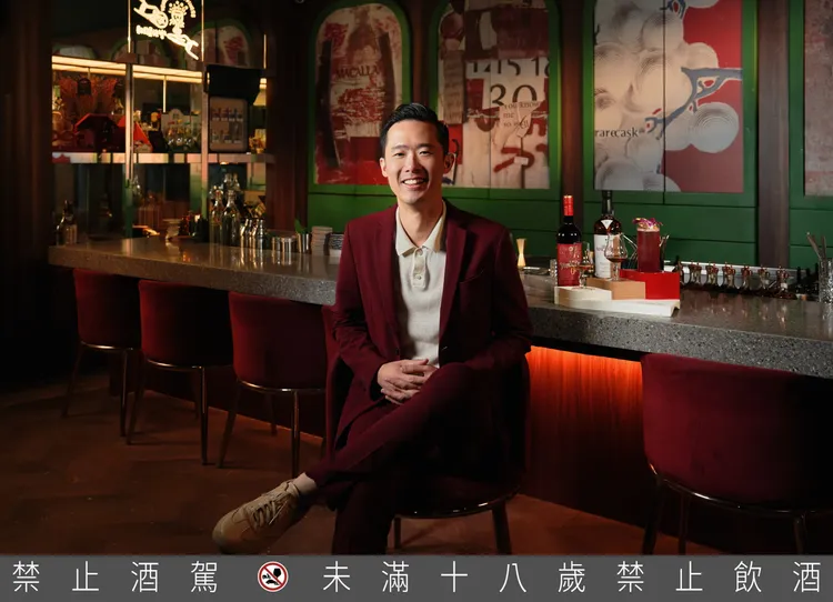 Vendor調酒師Darren以新加坡落腳台灣的經歷，改寫Singapore Sling。業者提供