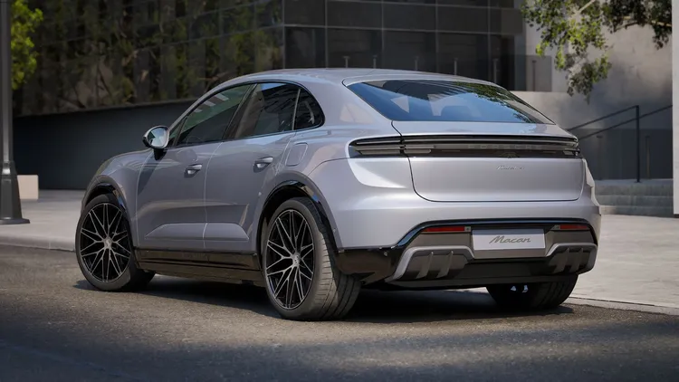 Macan Electric全車系升級標配22kW AC交流充電功率，並支援最高270kW直流快充。原廠照片