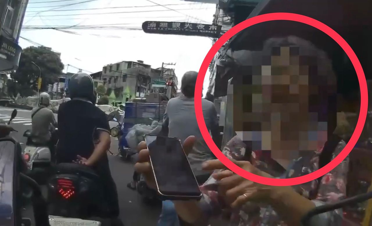 阿嬤當車手好瘋狂!市區迷路竟攔警車問怎麼走 手機LINE對話露餡被抓了