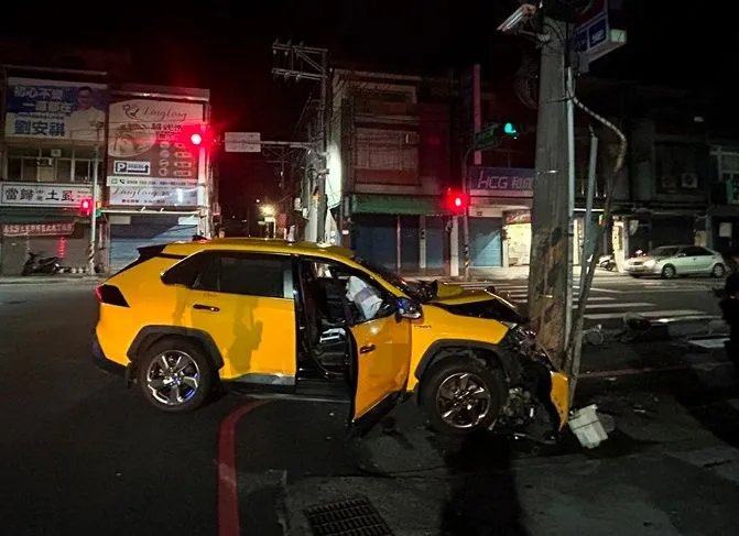車禍現場。中壢警分局提供