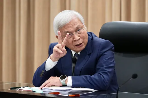 房市信用管制不代表一路放寬！楊金龍：貨幣政策目前「稍微偏緊」