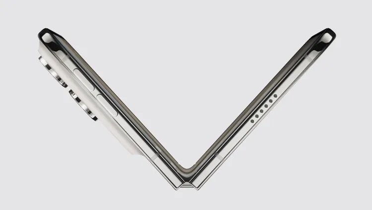 新機採用鈦金屬邊框與軸承蓋。Apple