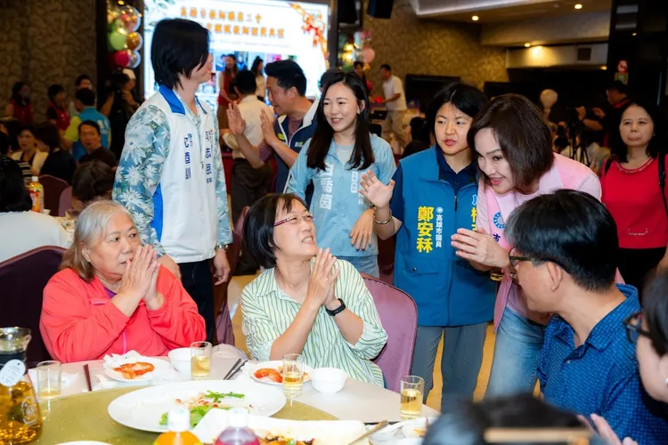柯志恩20日出席高雄市教師職業工會舉辦「115年度模範教師表揚活動」。翻攝畫面