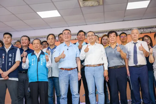侯友宜接任李四川競總主委！登台喊：這戰一定要贏