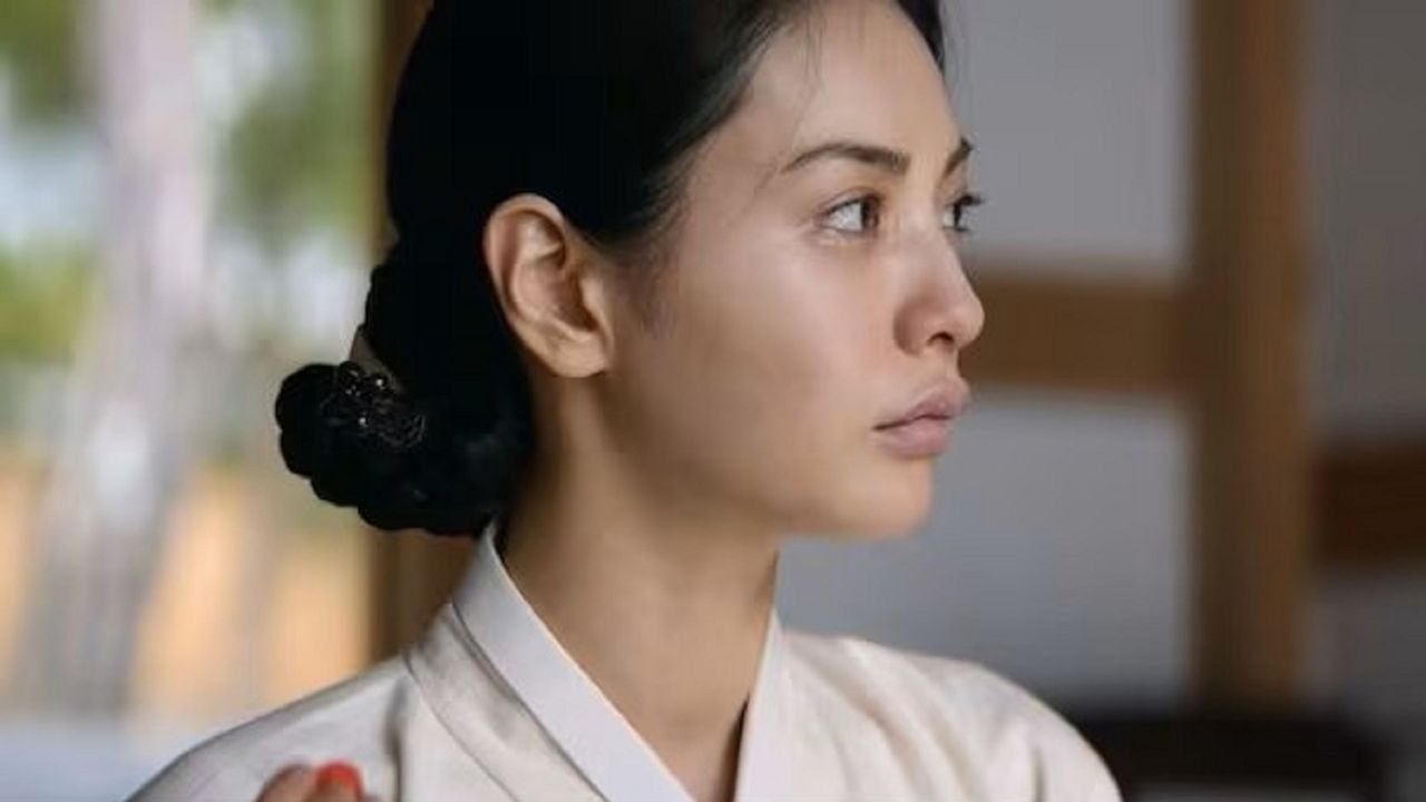 《挑情醜聞》豐唇被批出戲 Nana道歉:是我的錯