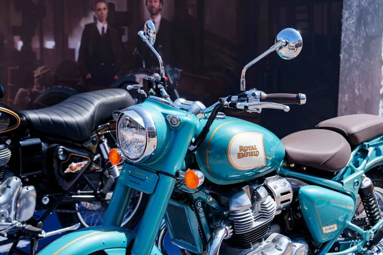 Classic 650保留Classic車系經典外型，搭配650cc雙缸動力，呈現復古設計與現代性能的結合。業者提供