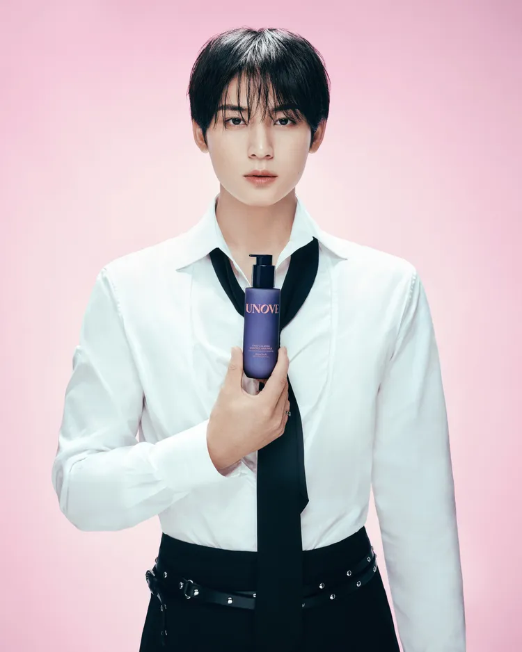 Seventeen金玟奎是UNOVE的代言人。品牌提供
