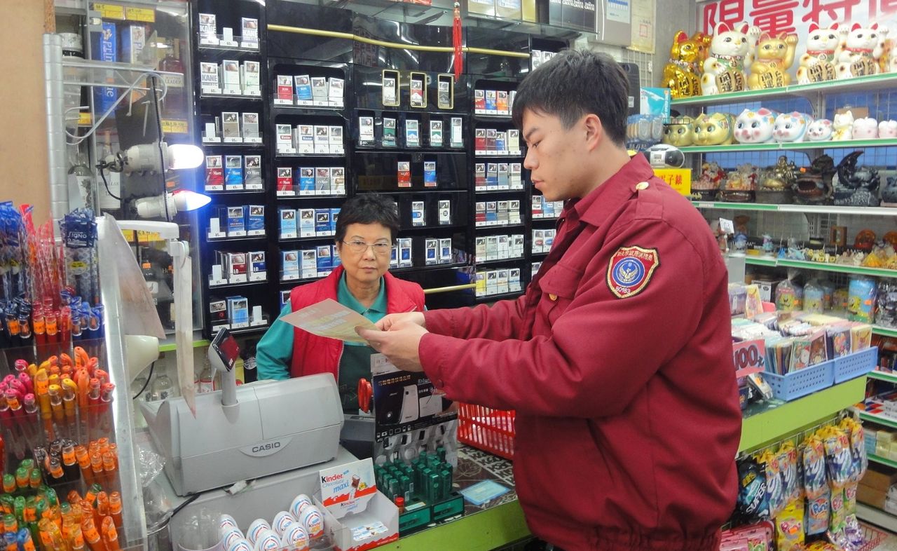 中秋放煙火小心荷包失血!新北消防出動稽查 違規施放最高罰15萬