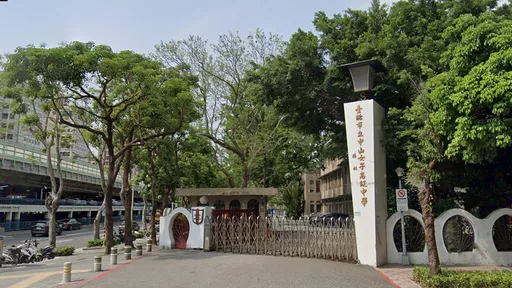 學生腹痛住院　疑中山女高「炸甜不辣」害的！竟沒調查繼續賣