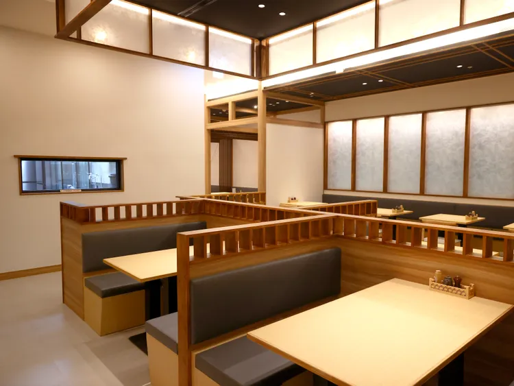 うなぎ四代目菊かわ 大巨蛋店用餐空間。業者提供