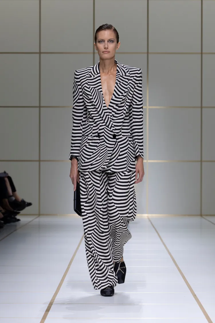 Giorgio Armani 2027春夏大秀。品牌提供