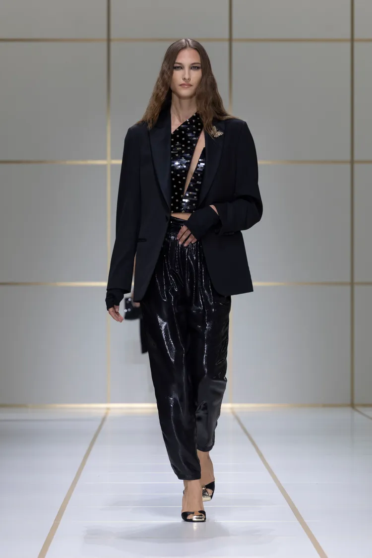 Giorgio Armani 2027春夏大秀。品牌提供