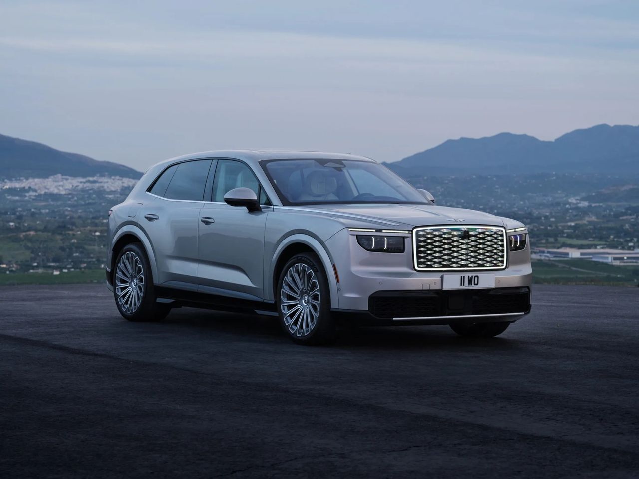 Bentley首款純電SUV Torcal亮相 876匹馬力、600公里續航