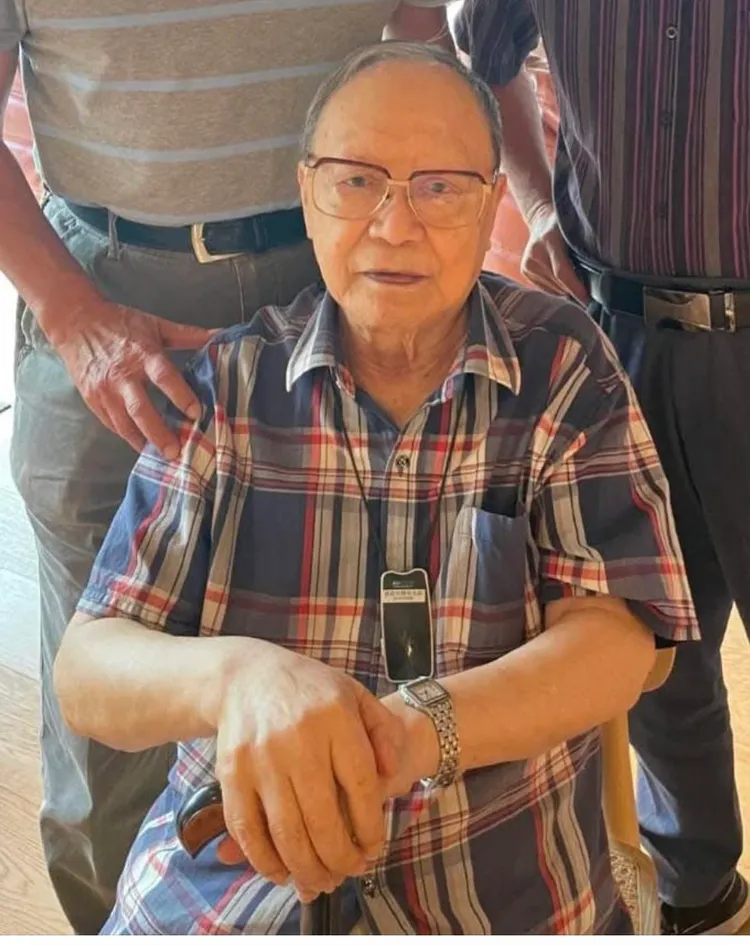 陳啓家曾任《民生報》、《大成報》社長，培訓不少影視娛樂名記者，是媒體界大老。翻攝陳啓家臉書