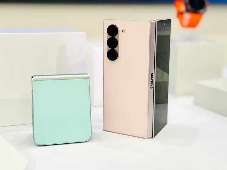 圖為Z Flip 6與Z Fold 6。趙筱文攝